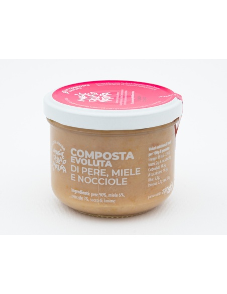 Composta di pere, miele e nocciole